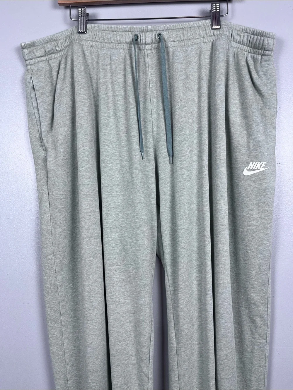 Nike Women's NSW Green Loose FIt Club Fleece Elastic Waist Joggers Size XXL